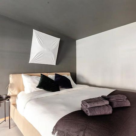 Design Spacious Loft In Navigli - Hosted By Sweetstay Milano Eksteriør billede