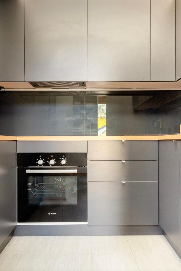 Design Spacious Loft In Navigli - Hosted By Sweetstay Milano Eksteriør billede